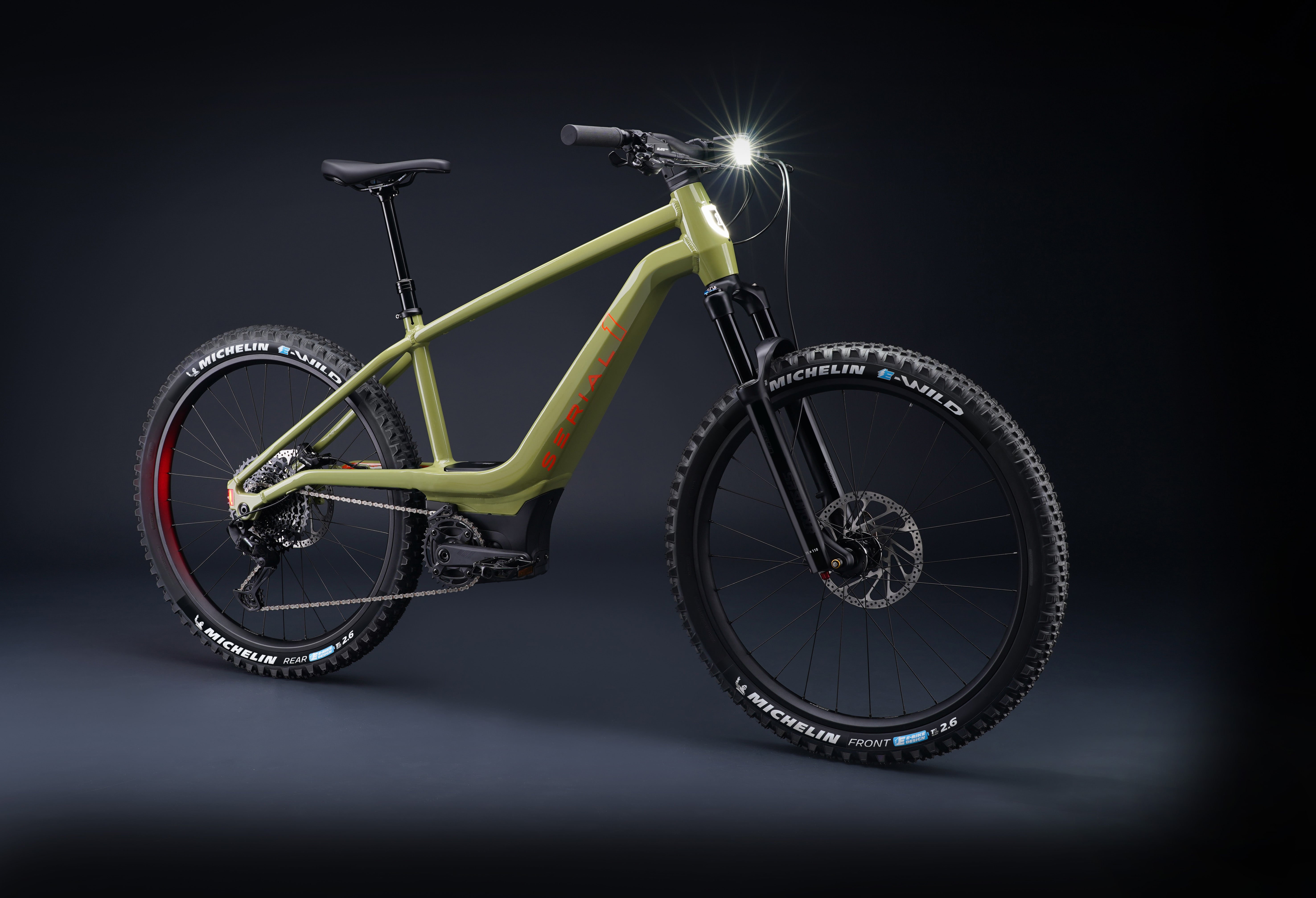SWITCH/MTN green featured angle